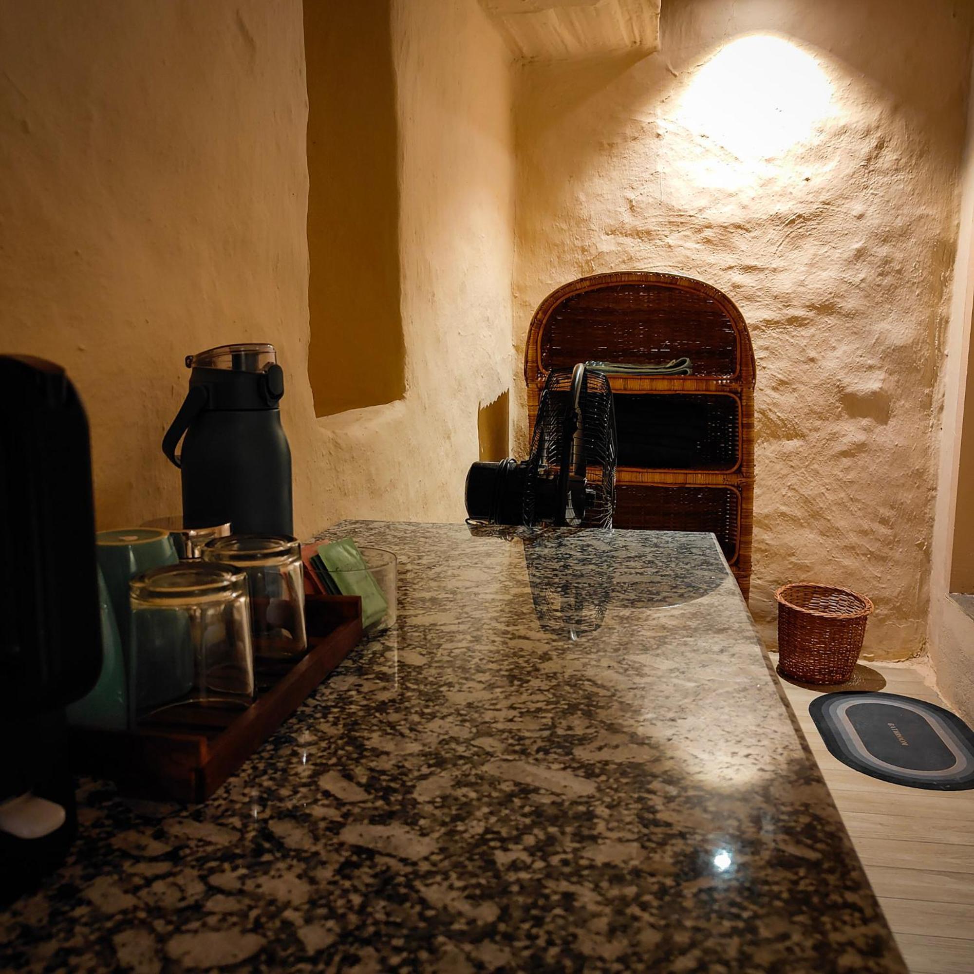 Cafe Buransh Villa Sari ภายนอก รูปภาพ